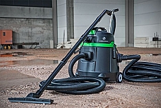 Применение строительного пылесоса для влажной уборки с функцией насоса Eibenstock EPS 50 Применение строительного пылесоса для влажной уборки с функцией насоса Eibenstock EPS 50